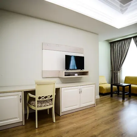 Hotel Imperial *