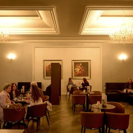 Hotel Imperial *